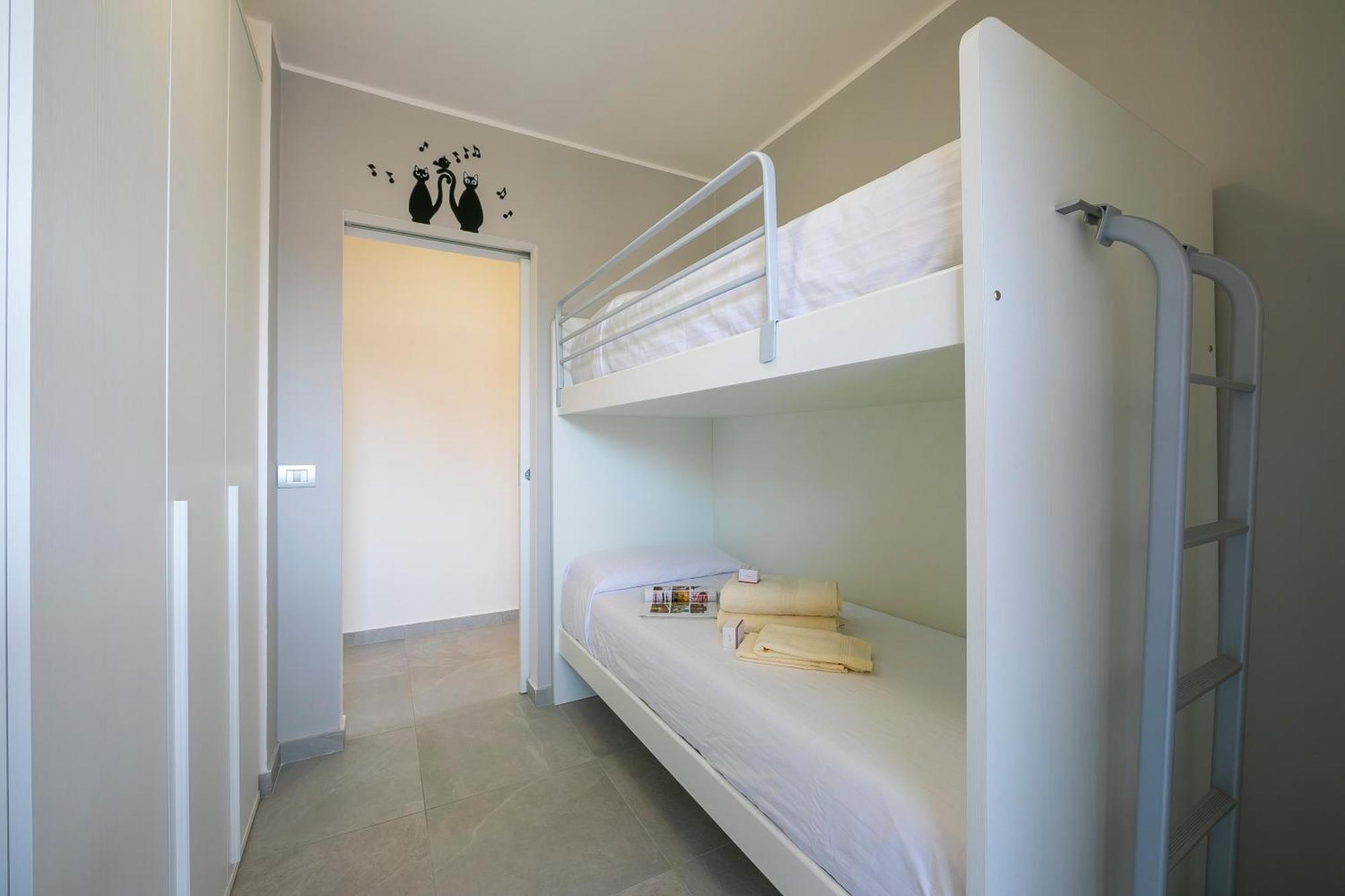 Casa Del Faro - Happy Rentals Песк'єра-дель-Гарда Екстер'єр фото